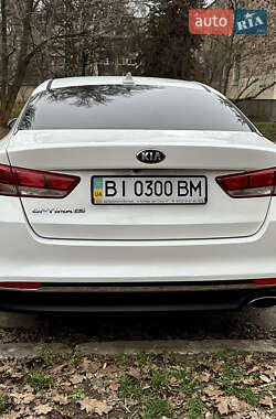 Седан Kia Optima 2016 в Полтаве