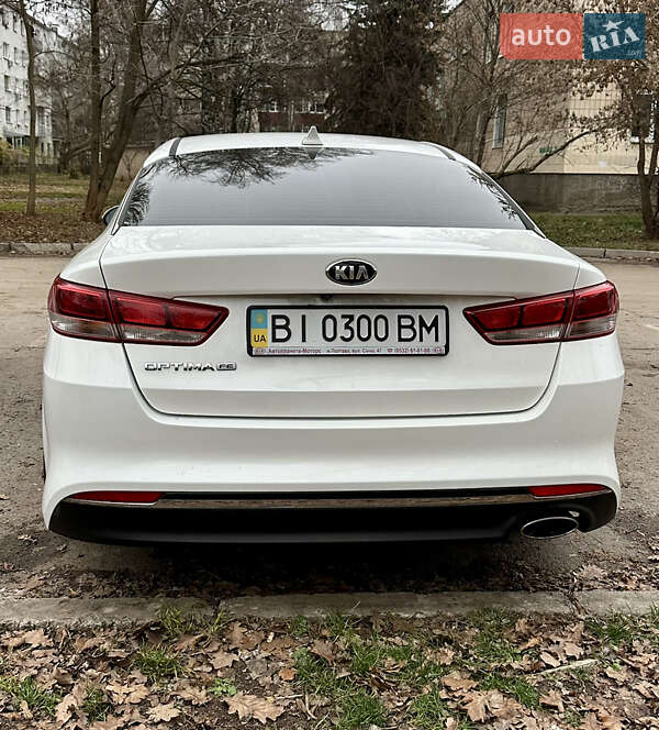 Седан Kia Optima 2016 в Полтаве