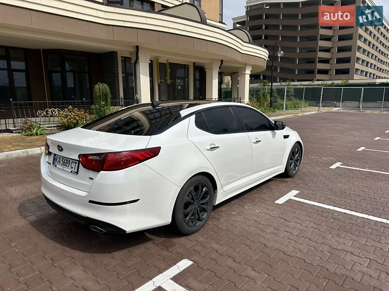 Седан Kia Optima 2013 в Киеве