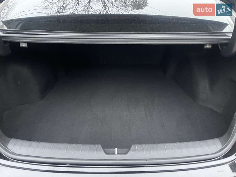 Седан Kia Optima 2018 в Києві