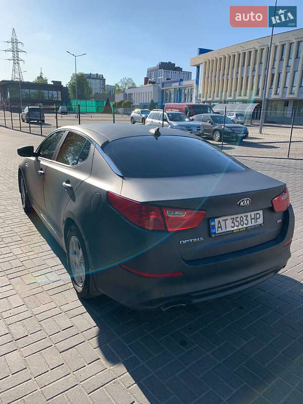 Седан Kia Optima 2015 в Львові