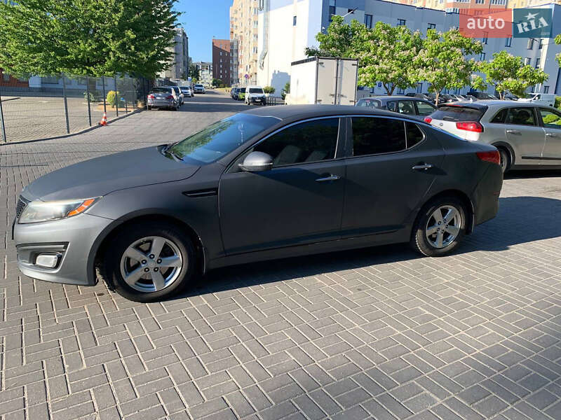 Седан Kia Optima 2015 в Львові