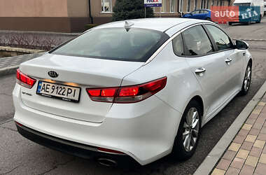 Седан Kia Optima 2017 в Дніпрі