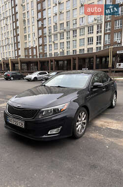 Седан Kia Optima 2014 в Києві