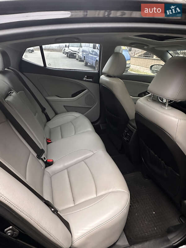 Седан Kia Optima 2014 в Києві