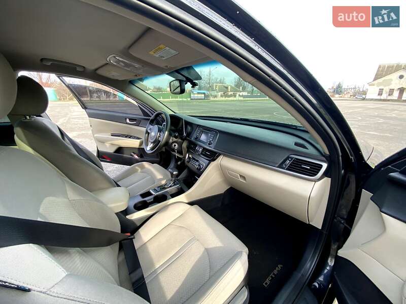 Седан Kia Optima 2016 в Кривом Роге
