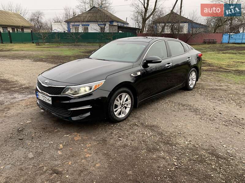Седан Kia Optima 2017 в Гадяче