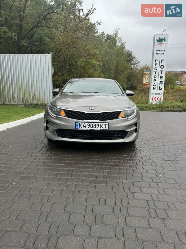 Седан Kia Optima 2016 в Обухові