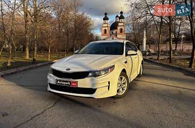 Седан Kia Optima 2017 в Запорожье