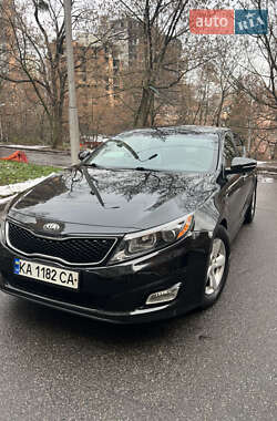 Седан Kia Optima 2015 в Киеве