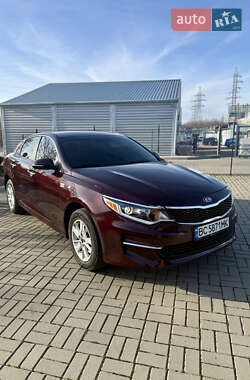 Седан Kia Optima 2017 в Львове