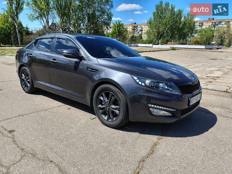 Седан Kia Optima 2012 в Запоріжжі
