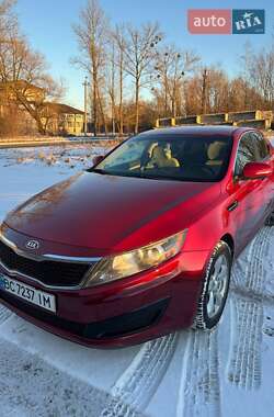 Седан Kia Optima 2010 в Львові