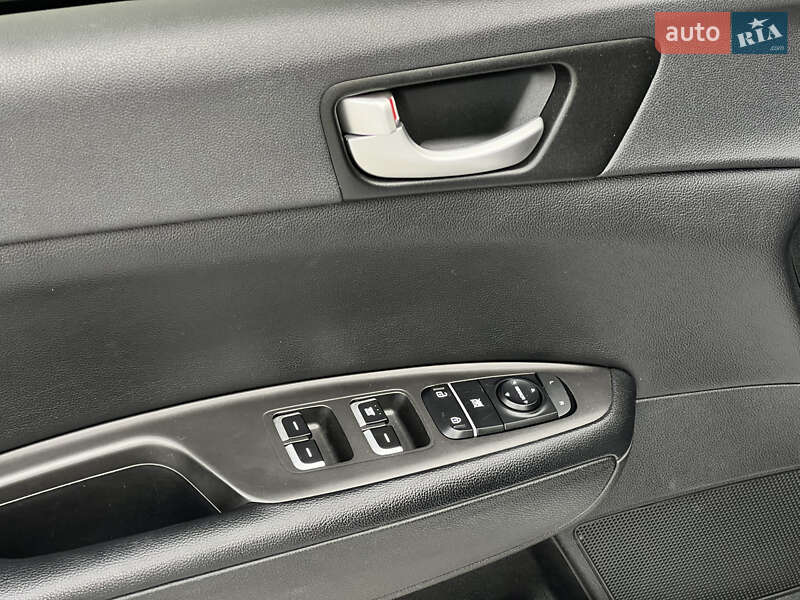 Седан Kia Optima 2016 в Киеве фото 29 Седан Kia Optima 2016 в Киеве