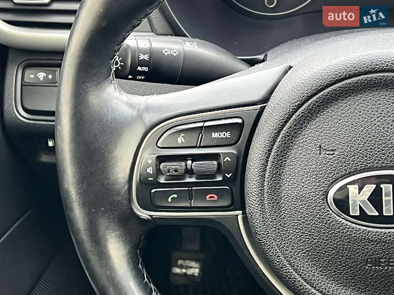 Седан Kia Optima 2016 в Киеве фото 35 Седан Kia Optima 2016 в Киеве