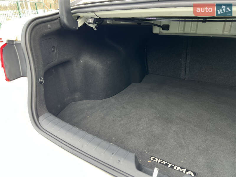 Седан Kia Optima 2016 в Киеве фото 45 Седан Kia Optima 2016 в Киеве