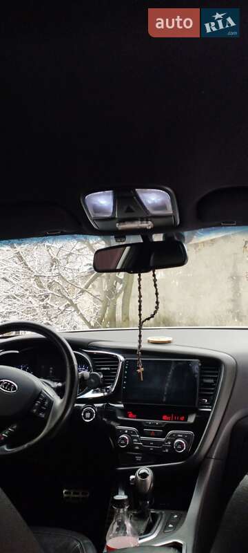 Седан Kia Optima 2011 в Синельниково