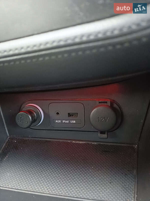 Седан Kia Optima 2012 в Киеве