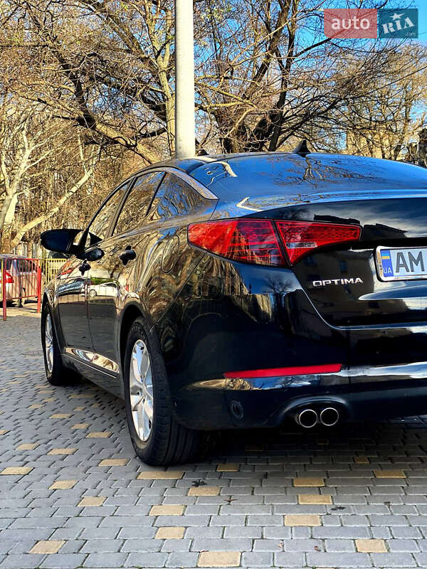 Седан Kia Optima 2013 в Одесі