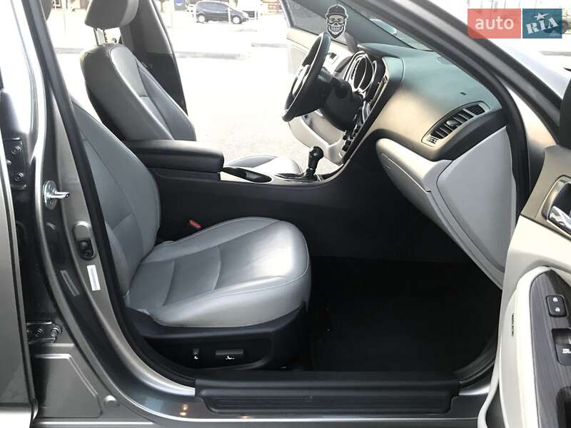 Седан Kia Optima 2014 в Киеве фото 29 Седан Kia Optima 2014 в Киеве