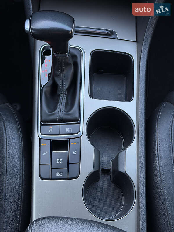 Седан Kia Optima 2017 в Ивано-Франковске