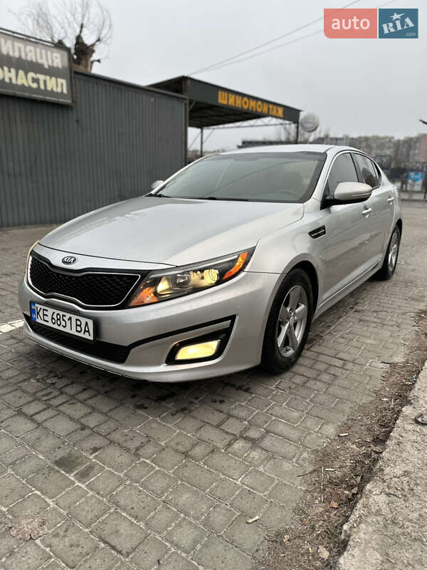 Седан Kia Optima 2013 в Днепре