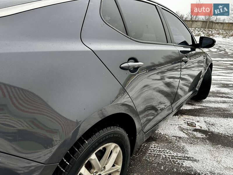 Седан Kia Optima 2011 в Харькове