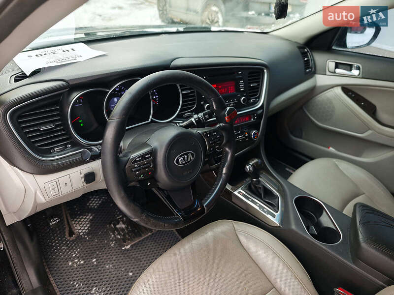Седан Kia Optima 2015 в Харькове