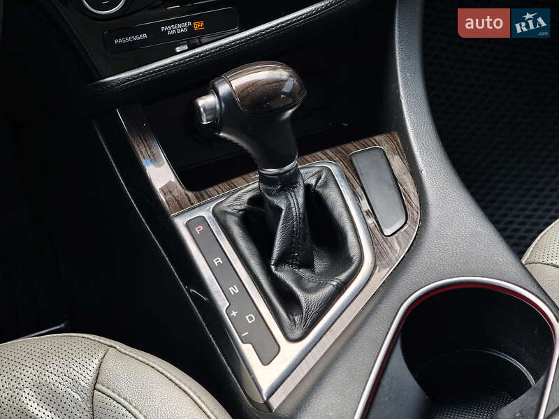 Седан Kia Optima 2015 в Харькове