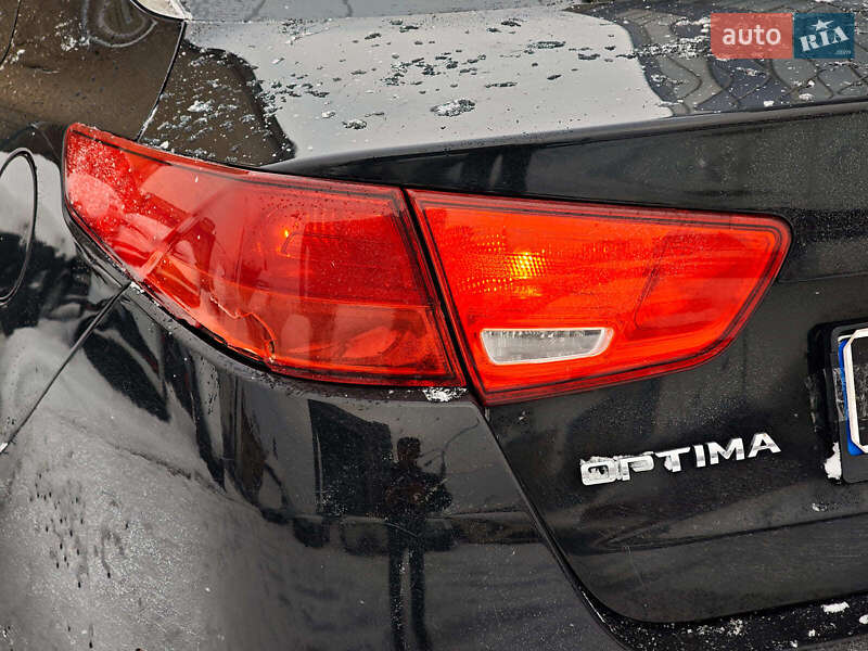 Седан Kia Optima 2015 в Харькове