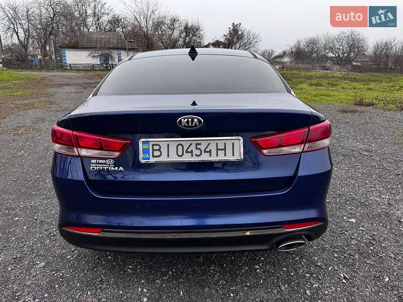 Седан Kia Optima 2016 в Козельщине