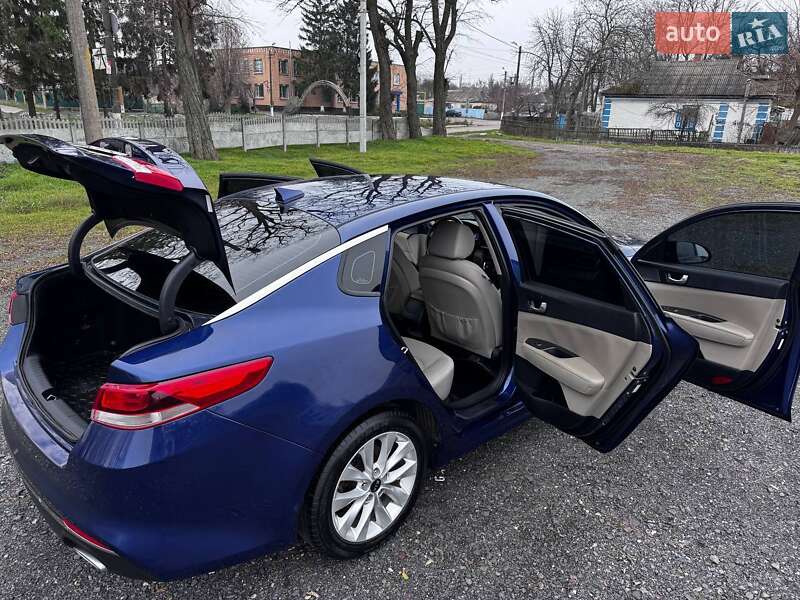 Седан Kia Optima 2016 в Козельщине