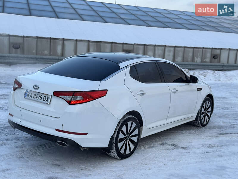 Седан Kia Optima 2011 в Киеве