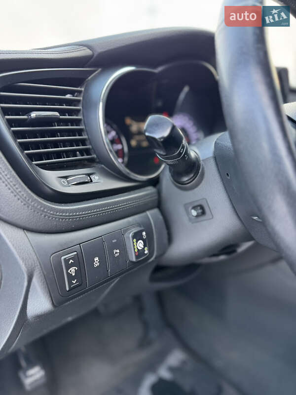 Седан Kia Optima 2011 в Киеве