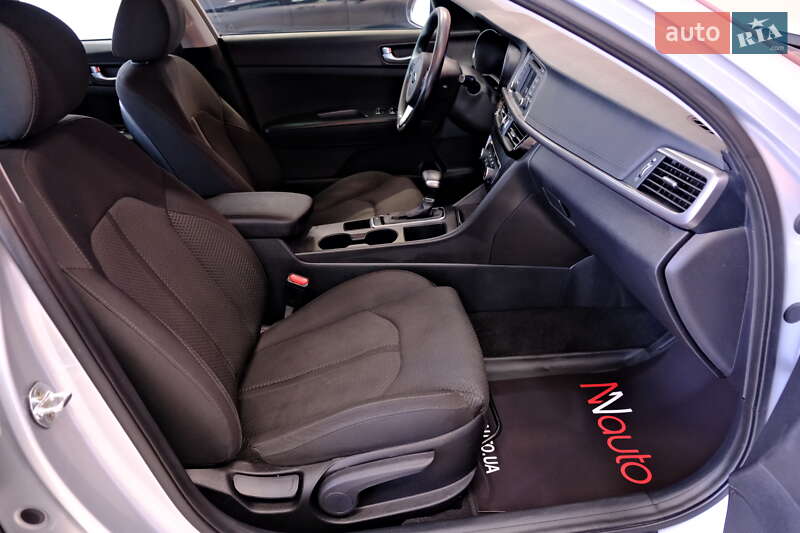 Седан Kia Optima 2016 в Одессе