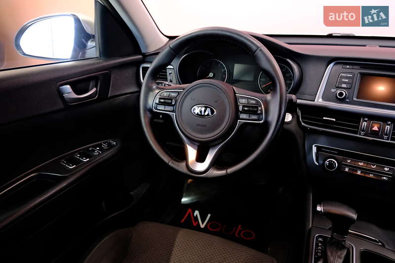 Седан Kia Optima 2016 в Одессе