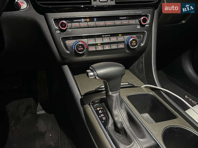 Седан Kia Optima 2019 в Одессе