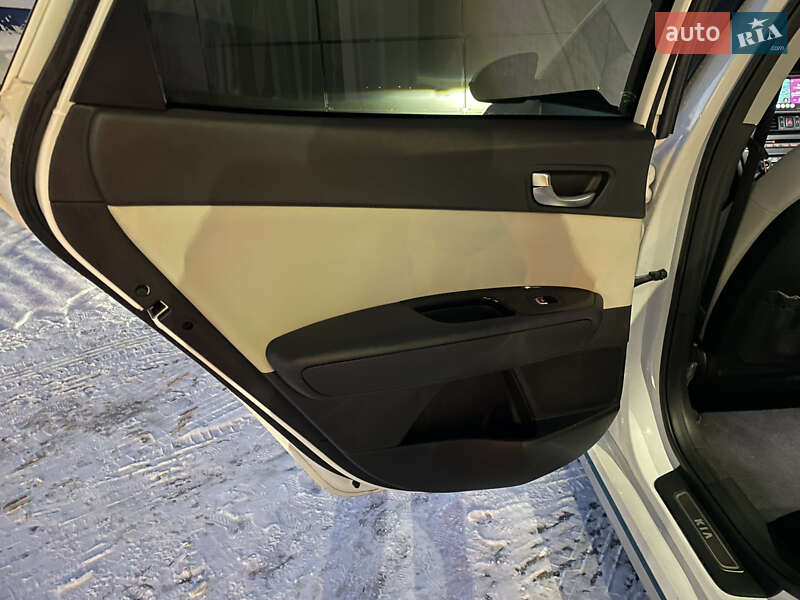 Седан Kia Optima 2019 в Одессе