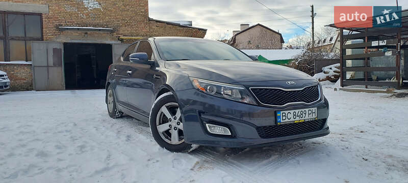 Седан Kia Optima 2015 в Вишневом