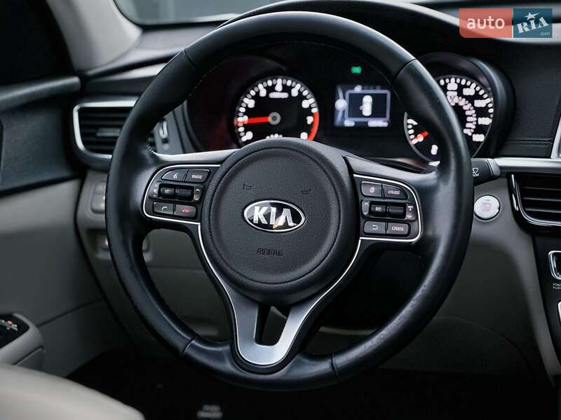 Седан Kia Optima 2017 в Костопілі