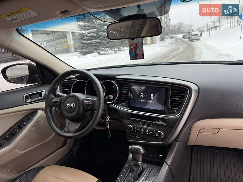 Седан Kia Optima 2014 в Киеве