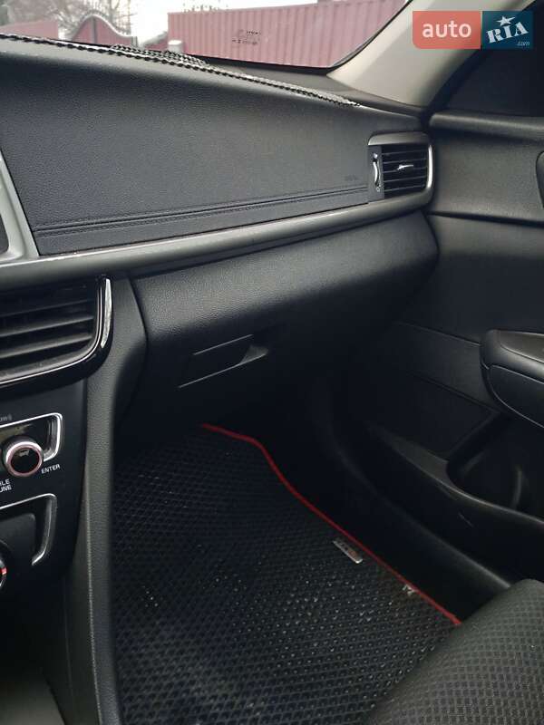 Седан Kia Optima 2018 в Житомирі