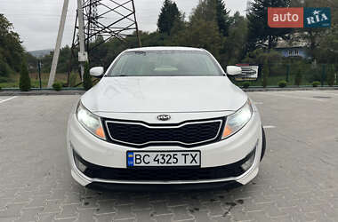 Седан Kia Optima 2013 в Старом Самборе