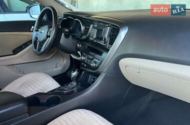 Седан Kia Optima 2013 в Старом Самборе