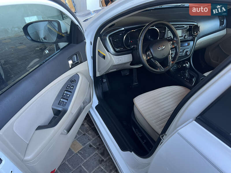 Седан Kia Optima 2013 в Старом Самборе