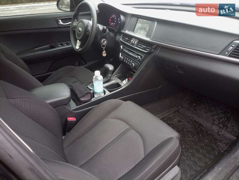 Седан Kia Optima 2018 в Дніпрі