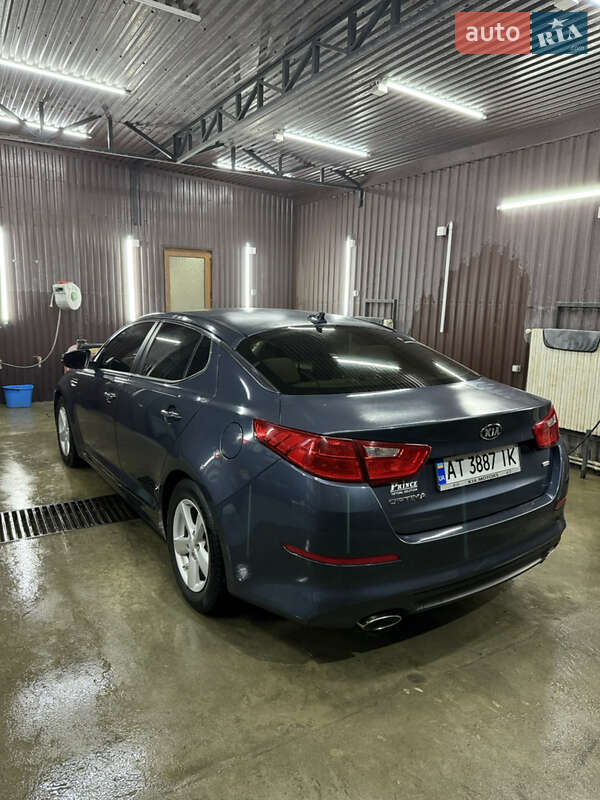 Седан Kia Optima 2014 в Снятині