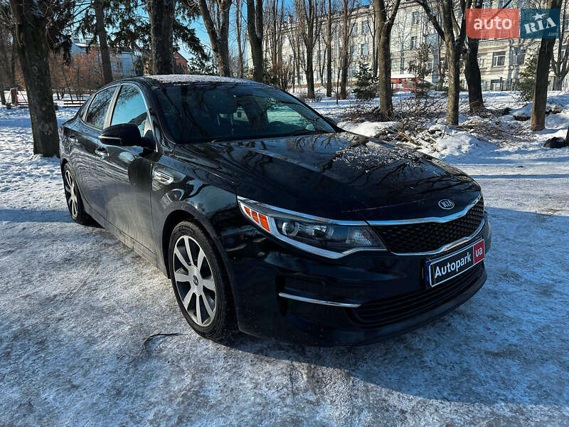 Седан Kia Optima 2015 в Києві