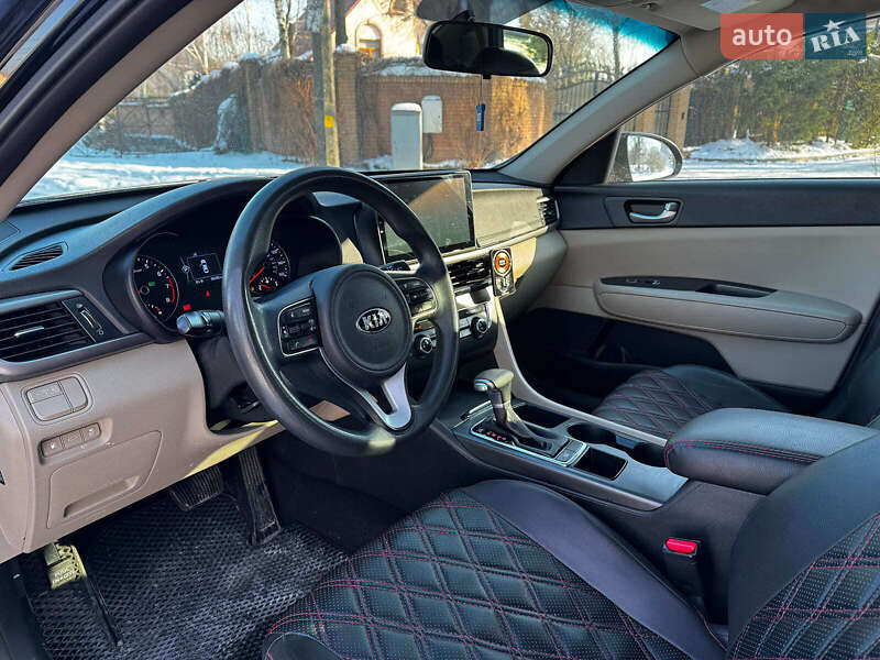 Седан Kia Optima 2015 в Києві