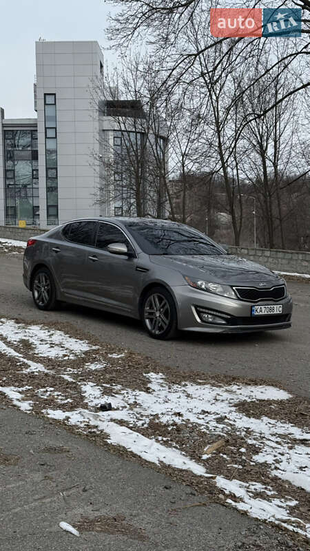 Седан Kia Optima 2013 в Дніпрі